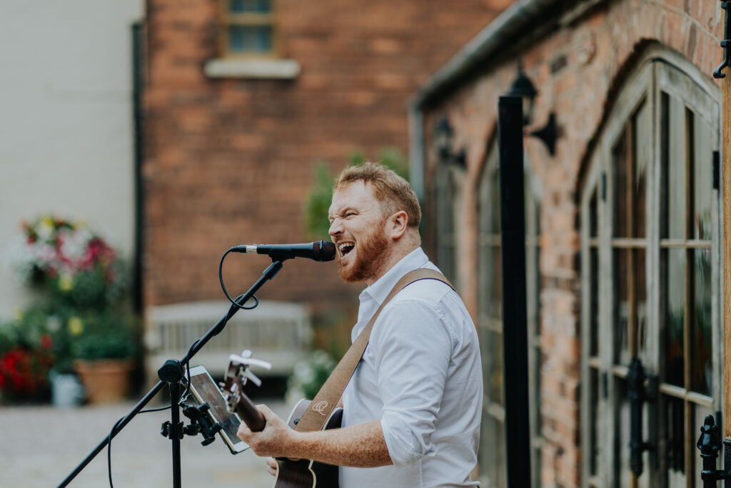 James Merrick Photography
https://www.jamesmerrick.co.uk 